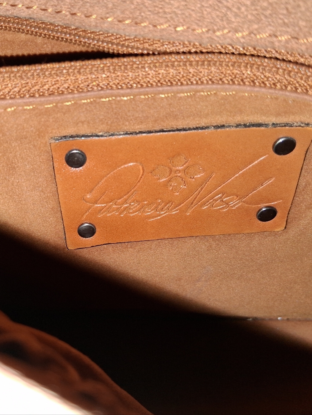 Patricia Nash Heavy Leather Crossbody - Picture 7 of 11